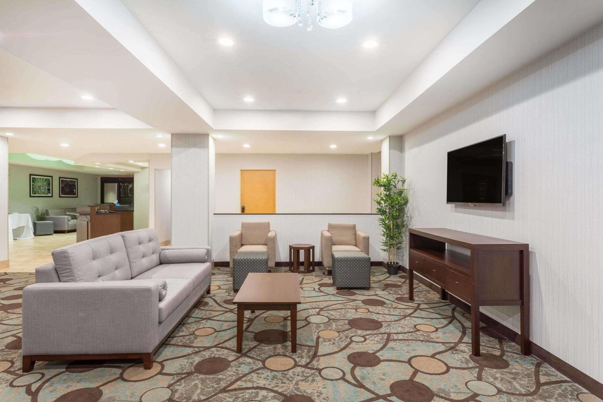 Wyndham Garden Greenville / Spartanburg Airport Esterno foto
